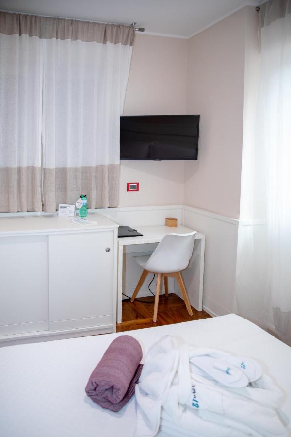 Emma 12 Hotell Roma Eksteriør bilde