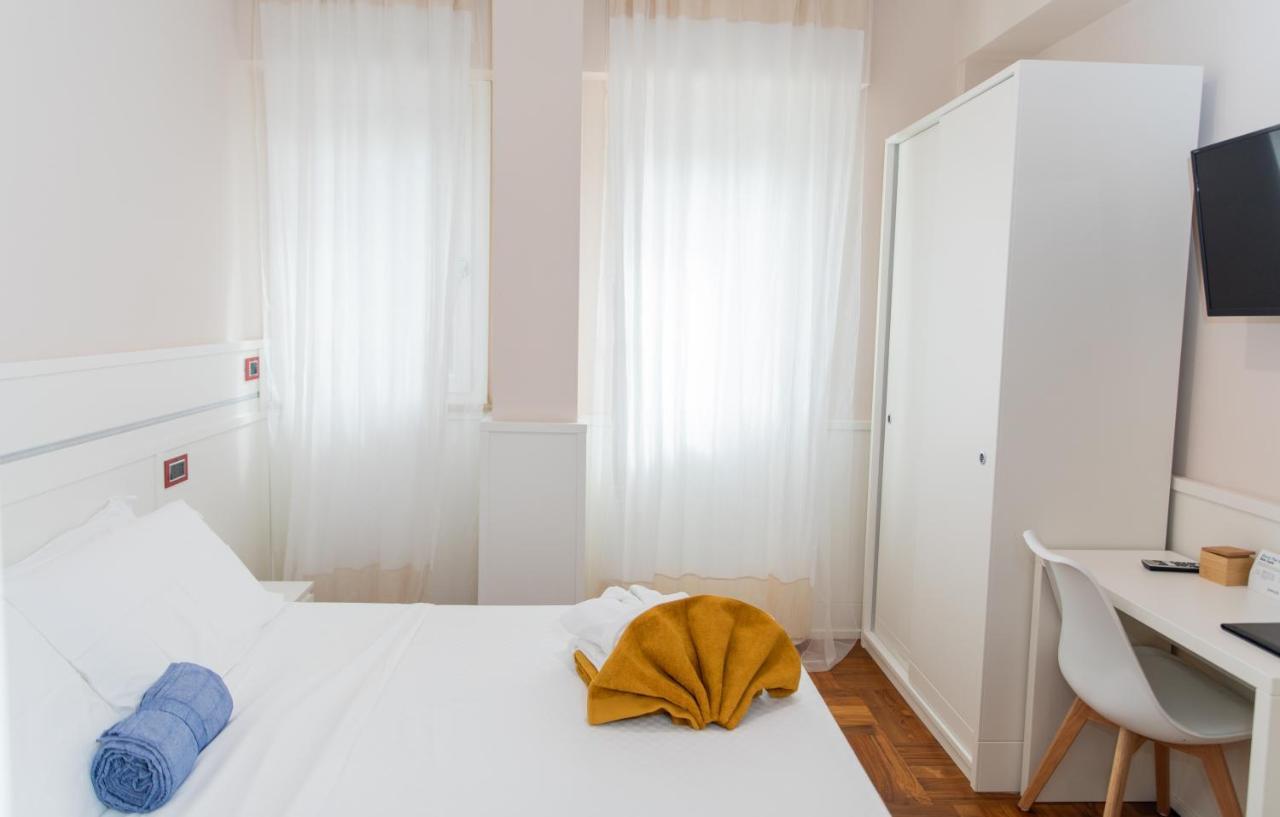 Emma 12 Hotell Roma Eksteriør bilde
